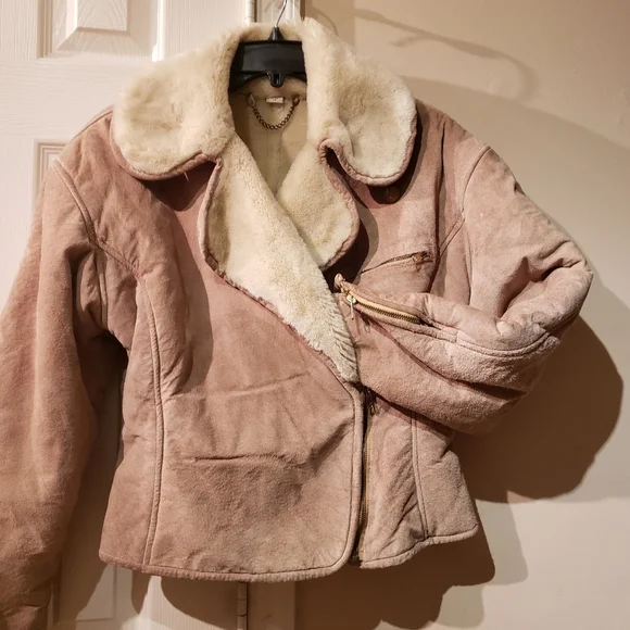 Synergy Ventage Suede Jacket with Faux Fur Lining - Picture 4 of 11